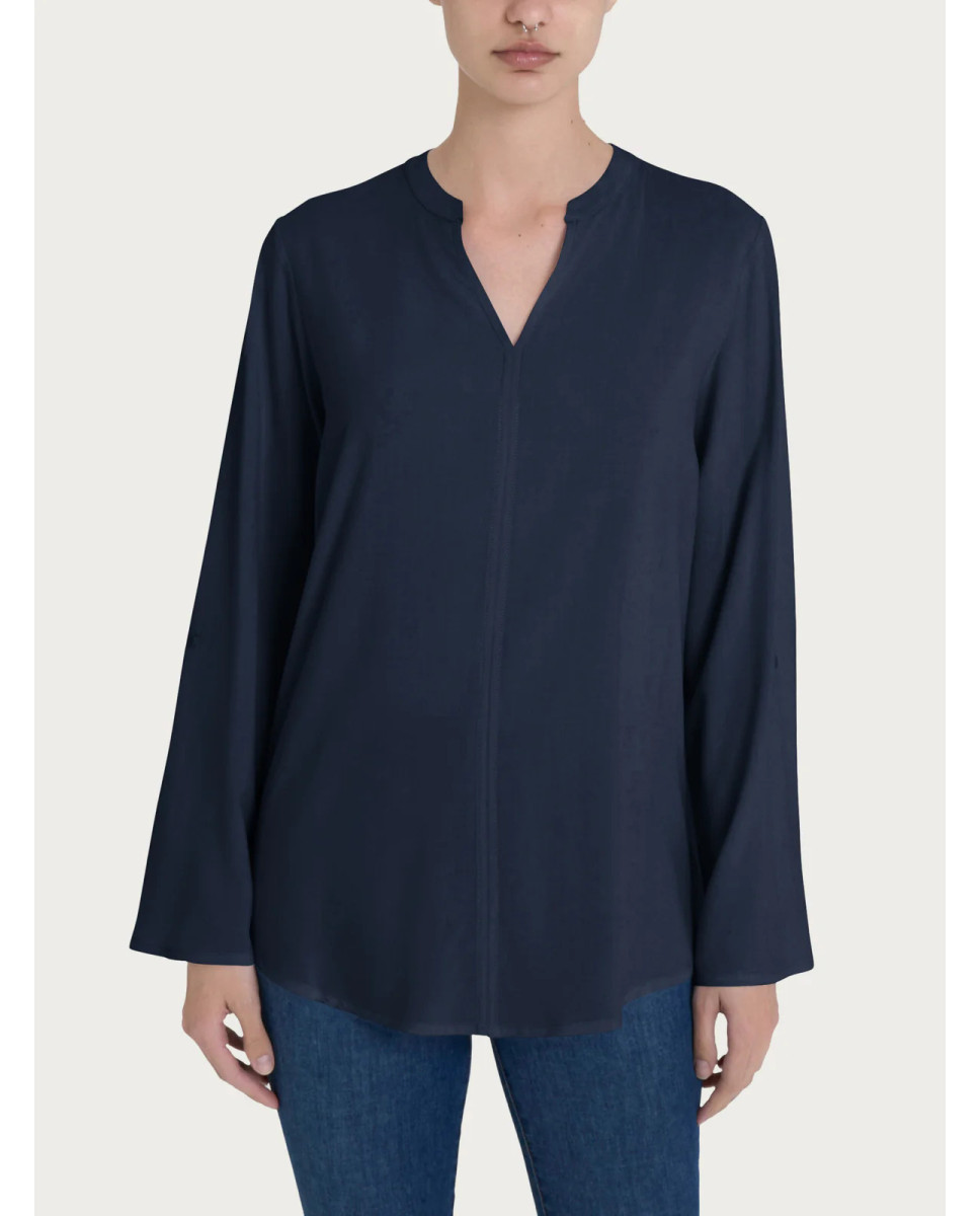 Blusa Ragno con collo alla coreana e manica risvoltabile in Ecoseta DP34SJ